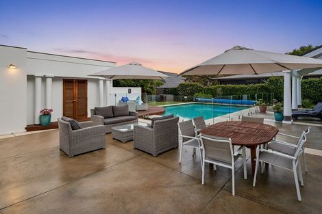 Photo of property in 25 Cheviot Road, Lowry Bay, Lower Hutt, 5013