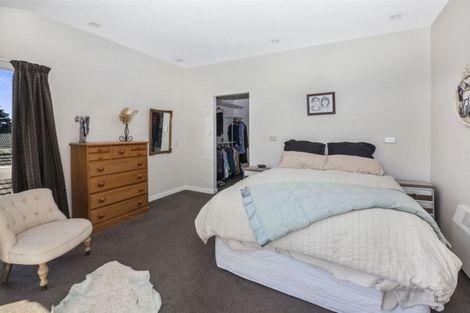 Photo of property in 393 Withells Road, Avonhead, Christchurch, 8042