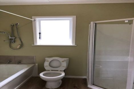 Photo of property in 357 Main Road, Tawa, Wellington, 5028