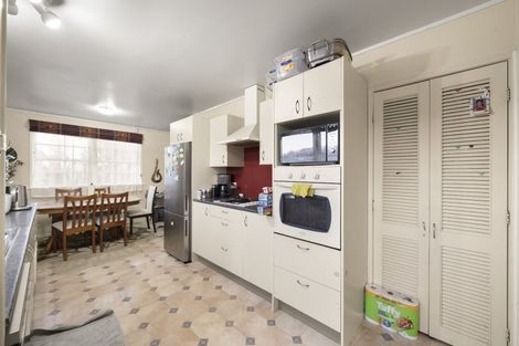 Photo of property in 4 Crampton Place, Manurewa, Auckland, 2102