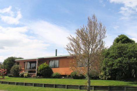 Photo of property in 14 Te Ana Place, Lynmore, Rotorua, 3010