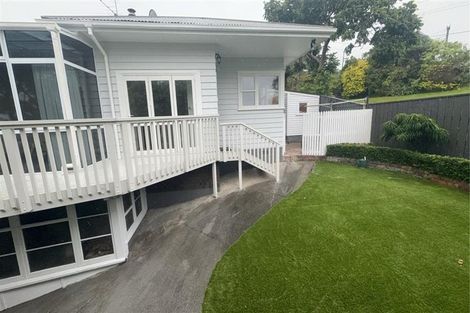 Photo of property in 42 Miromiro Road, Normandale, Lower Hutt, 5010