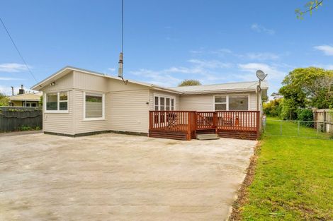 Photo of property in 103 Atkinson Avenue, Otaki Beach, Otaki, 5512