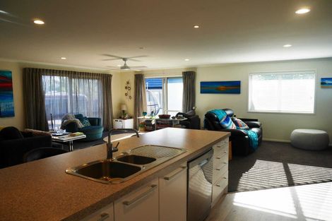 Photo of property in 15 Caspian Street, South New Brighton, Christchurch, 8062