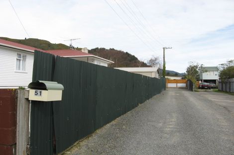 Photo of property in 51 Russell Road, Wainuiomata, Lower Hutt, 5014