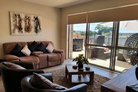 Photo of property in 35 Harriet Johnston Drive, Pokeno, 2402