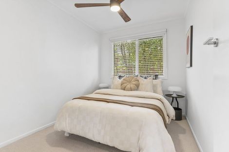 Photo of property in 2/104 Sylvan Avenue, Northcote, Auckland, 0627