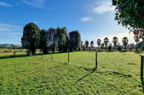 Photo of property in 648 Abel Tasman Drive, Clifton, Takaka, 7183