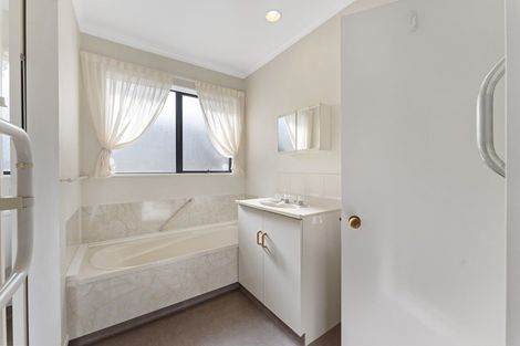 Photo of property in 3/30 Whiteley Street, Moturoa, New Plymouth, 4310