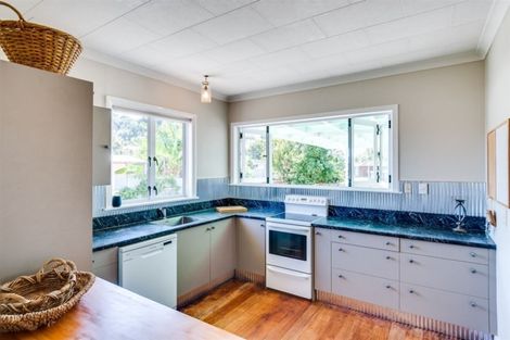 Photo of property in 20 Petane Road, Bay View, Napier, 4104