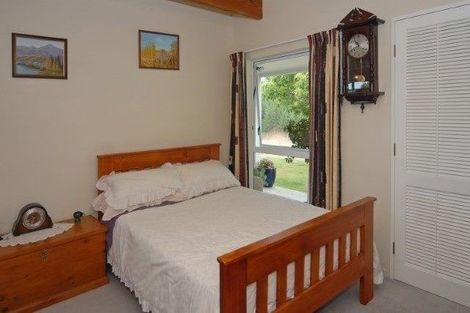 Photo of property in 55 Oak Road, Poraiti, Napier, 4112