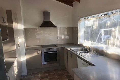 Photo of property in 3/431 East Coast Road, Mairangi Bay, Auckland, 0630