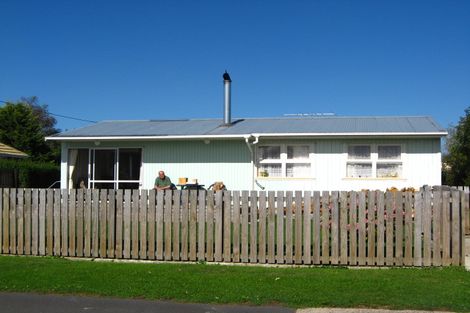 Photo of property in 19 Doon Street, Mosgiel, 9024