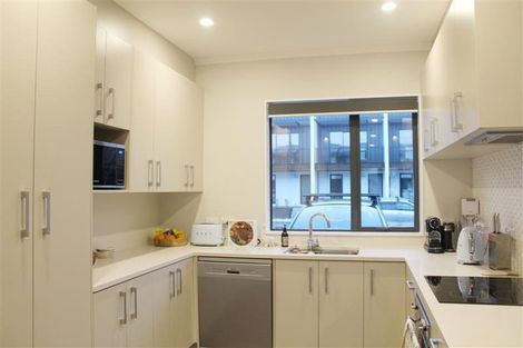 Photo of property in 3 Tahuhu Road, Mount Wellington, Auckland, 1062