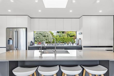 Photo of property in 1037 State Highway 1, Te Horo, Otaki, 5581