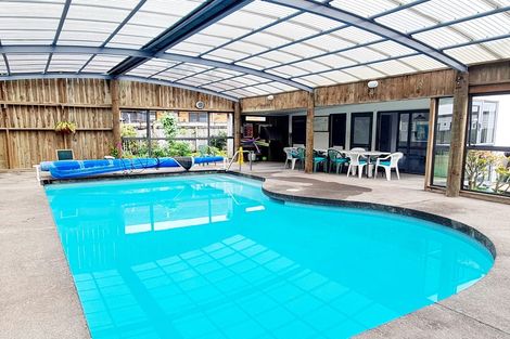 Photo of property in 15a Puriri Avenue, Orewa, 0931