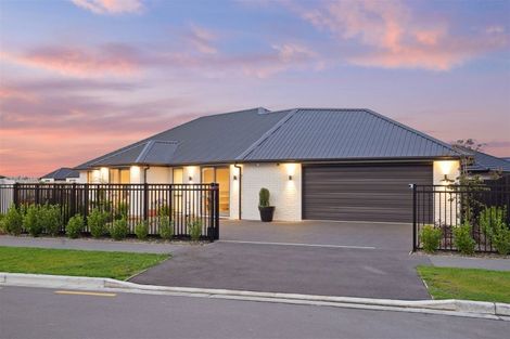 Photo of property in 52 Whitburn Avenue, Halswell, Christchurch, 8025