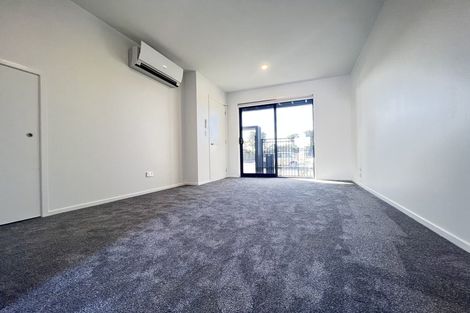 Photo of property in 2/231 Marine Parade, New Brighton, Christchurch, 8061