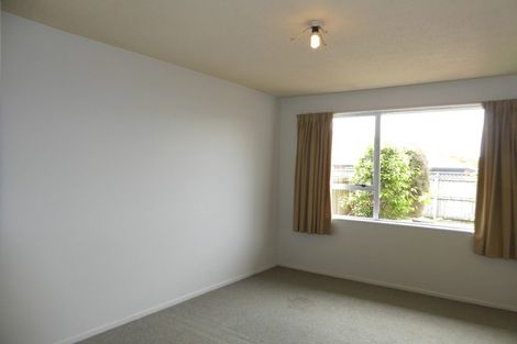 Photo of property in 3/15 Division Street, Riccarton, Christchurch, 8041