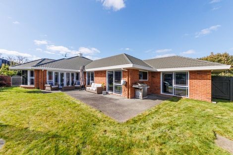 Photo of property in 22 Phoenix Avenue, Hokowhitu, Palmerston North, 4410
