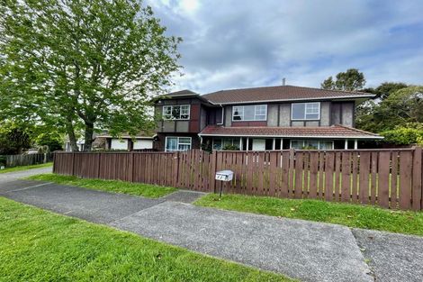 Photo of property in 11 Ravenstone Place, Chatswood, Auckland, 0626