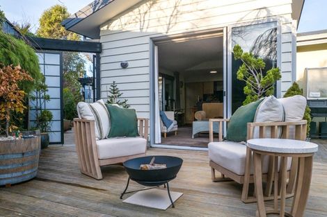 Photo of property in 6 Istana Place, Britannia Heights, Nelson, 7010