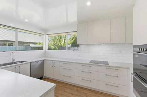 Photo of property in 2/10 Baretta Street, Somerfield, Christchurch, 8024
