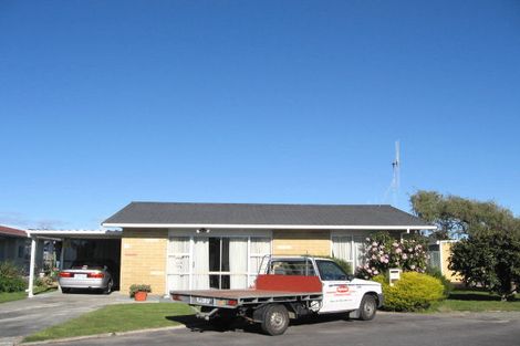 Photo of property in 3 Winiata Place, Otaki, 5512