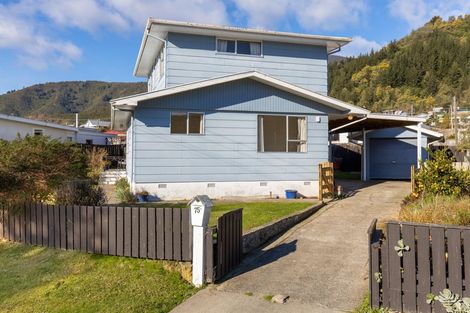 Photo of property in 75a Hampden Street, Picton, 7220