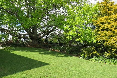 Photo of property in 1908 Paparoa Valley Road, Paparoa, 0571