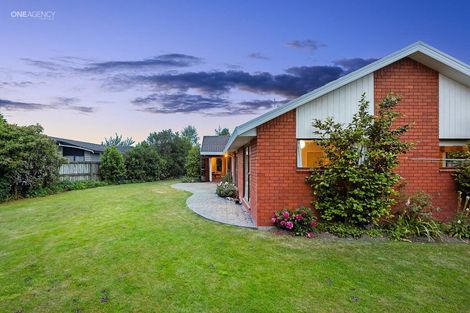 Photo of property in 3 Grove Place, Rangiora, 7400