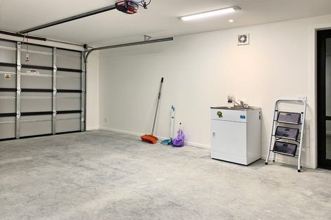 Photo of property in 21 Lauder Street, Lake Hayes, Queenstown, 9304