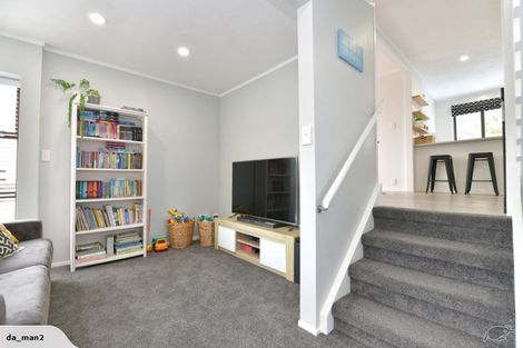 Photo of property in 1/14 Arkles Strand, Arkles Bay, Whangaparaoa, 0932
