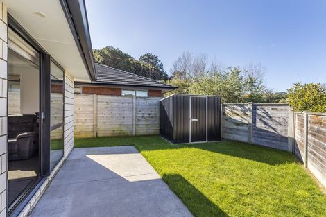 Photo of property in 6 Mooring Close, Whitby, Porirua, 5024