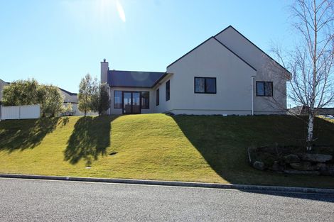 Photo of property in 8 Walnut Grove, Alexandra, 9320