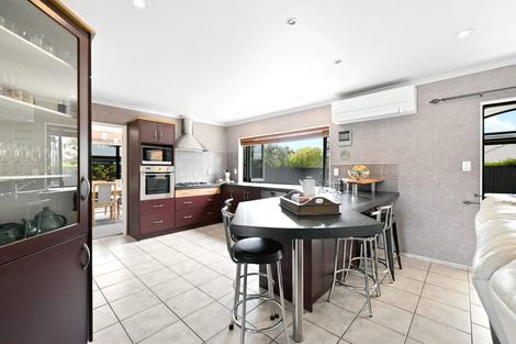 Photo of property in 17 Grasmere Court, Huntington, Hamilton, 3210