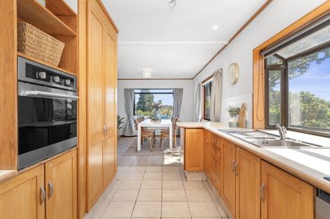 Photo of property in 3 Rangataua Street, Welcome Bay, Tauranga, 3112