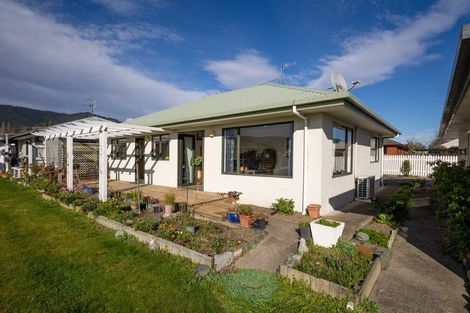 Photo of property in 21 Hawthorn Way, Richmond, 7020