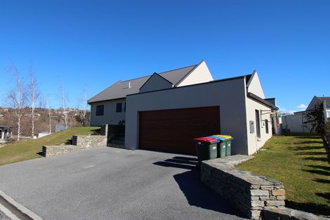 Photo of property in 8 Walnut Grove, Alexandra, 9320