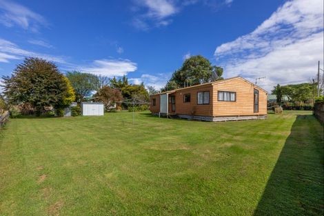 Photo of property in 14 Lake Street, Takapau, 4203