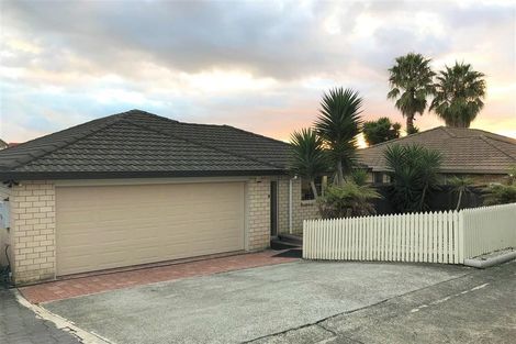 Photo of property in 48b Orams Road, Hillpark, Auckland, 2102