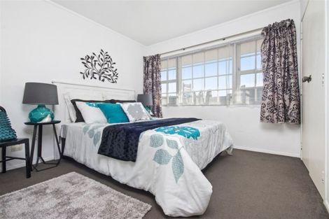 Photo of property in 1/27 Great South Road, Takanini, 2112