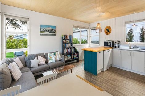 Photo of property in 34 Ocean View Road, Waihi Beach, 3611