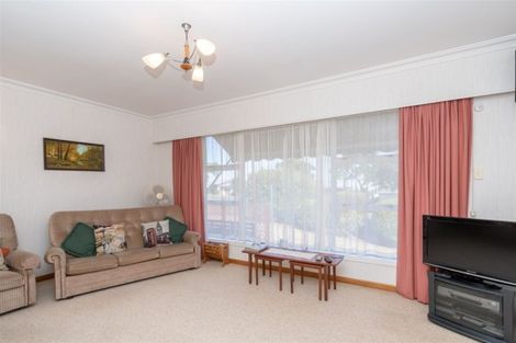 Photo of property in 1 Acacia Crescent, Glenview, Hamilton, 3206
