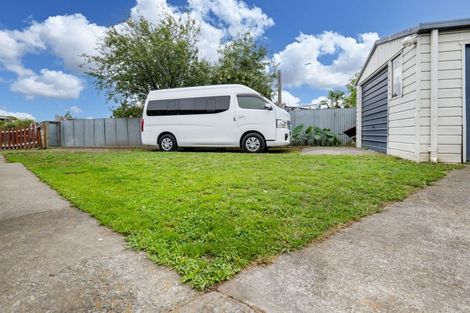 Photo of property in 27 Caernarvon Drive, Flaxmere, Hastings, 4120