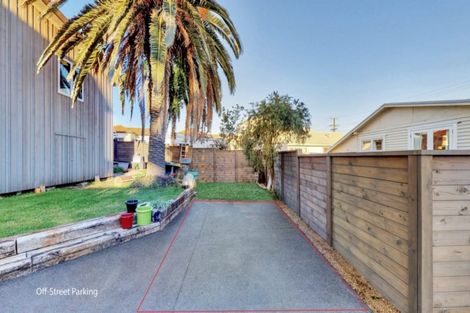 Photo of property in 6a Taylor Road, Papamoa Beach, Papamoa, 3118