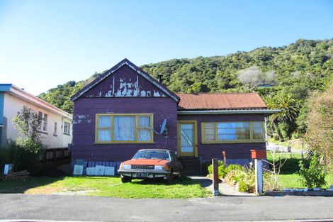 Photo of property in 17 Alexander Terrace, Greymouth, 7805