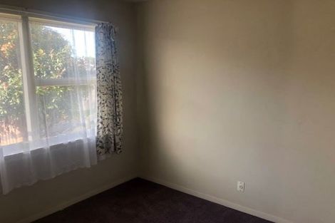 Photo of property in 4 Carisbrooke Street, Aranui, Christchurch, 8061