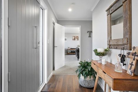 Photo of property in 46 Plescher Crescent, Leamington, Cambridge, 3432