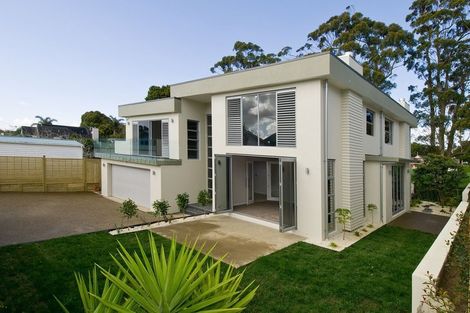 Photo of property in 126 Wheturangi Road, Greenlane, Auckland, 1051